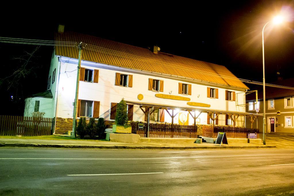 Pension U Pristavu Pomezi nad Ohri Dış mekan fotoğraf